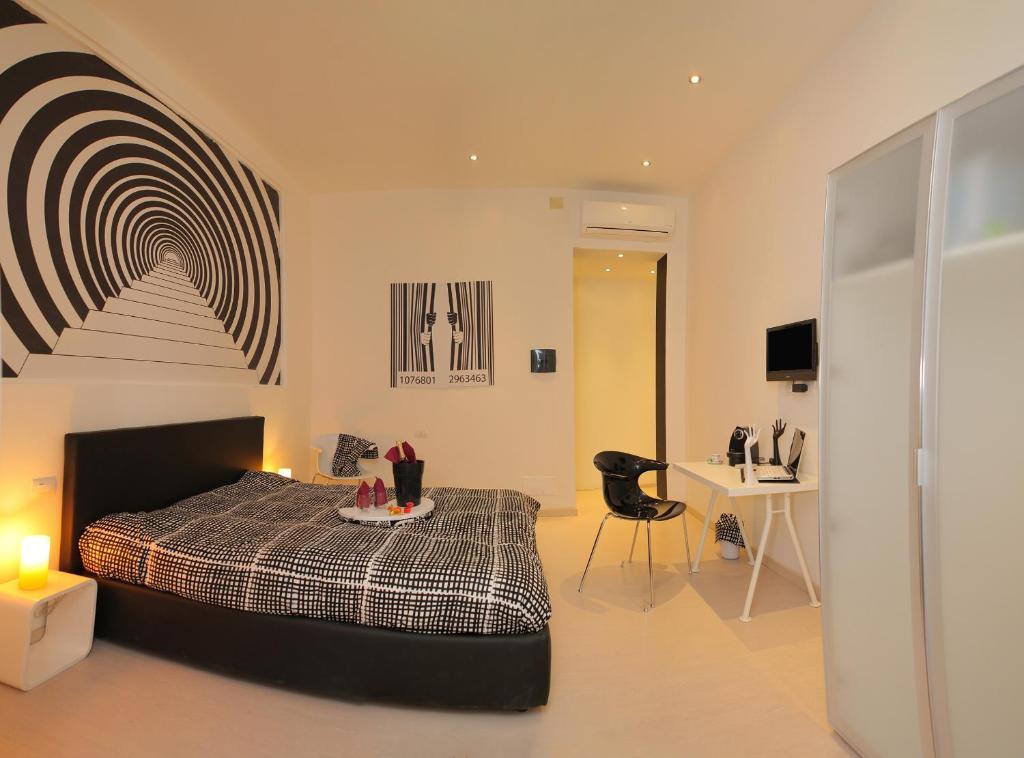 Chroma Italy - Ena Guest House Стая снимка