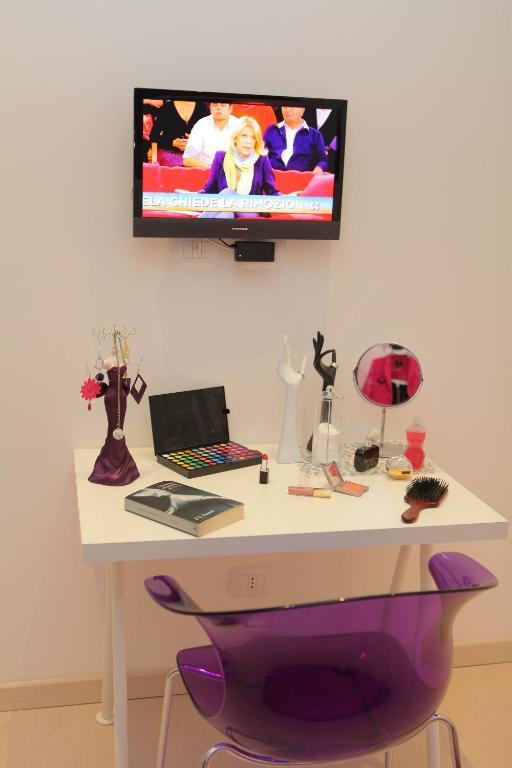 Chroma Italy - Ena Guest House Стая снимка