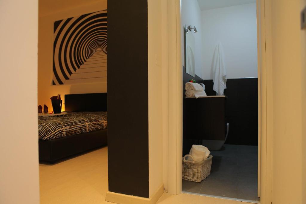Chroma Italy - Ena Guest House Стая снимка