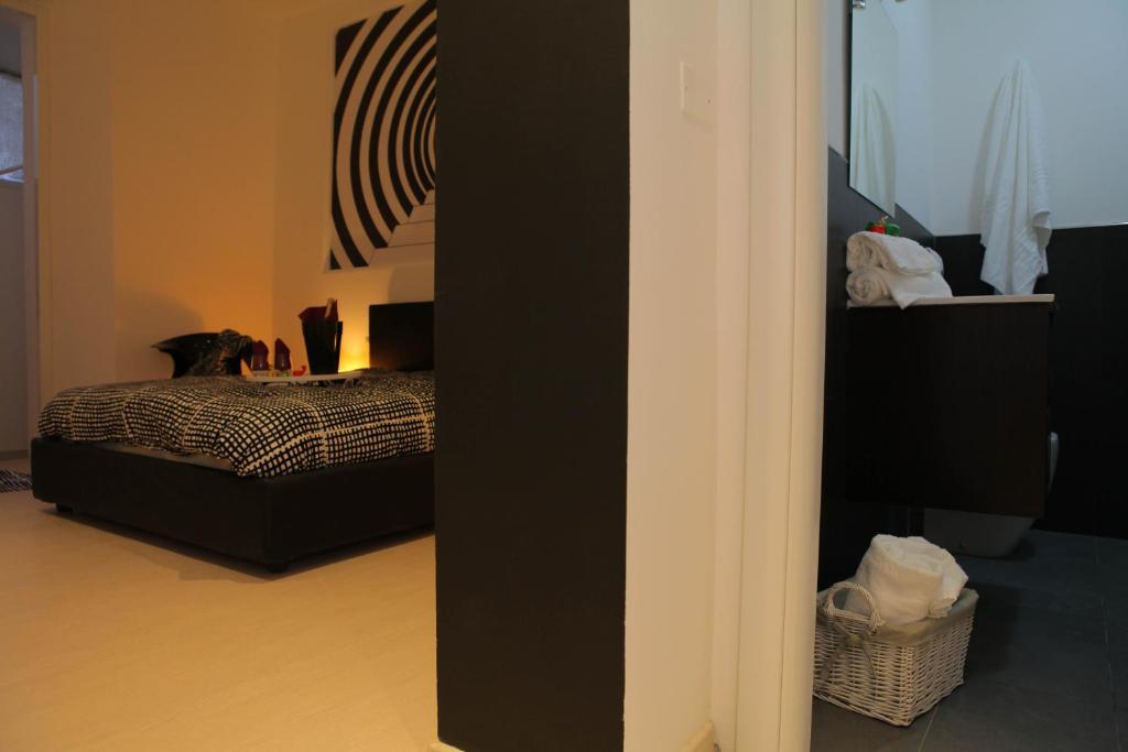Chroma Italy - Ena Guest House Стая снимка