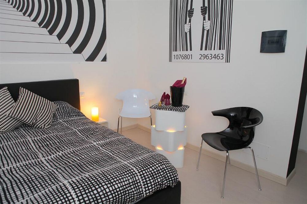 Chroma Italy - Ena Guest House Екстериор снимка